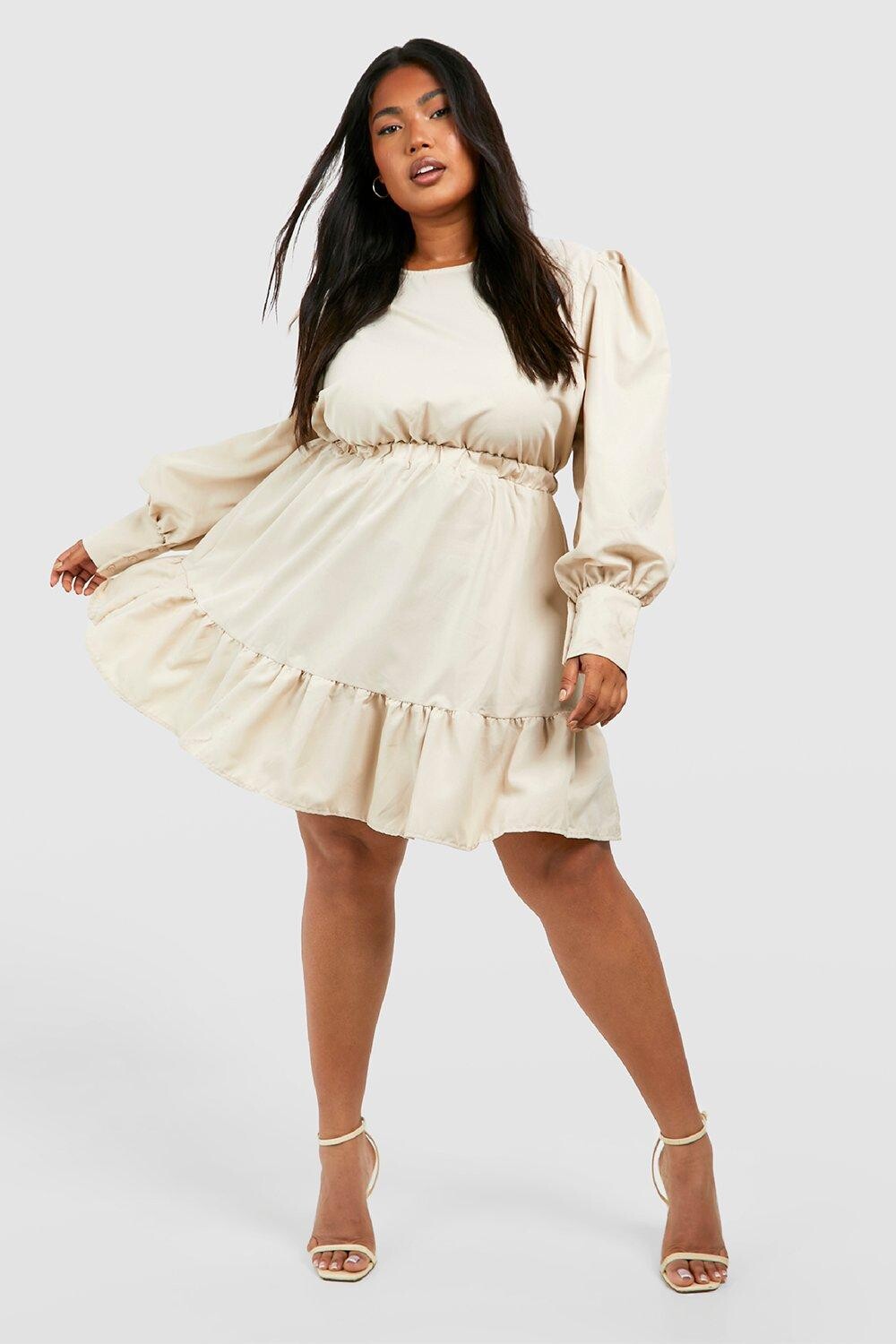 

Платье плюс из поплин Boohoo, серый