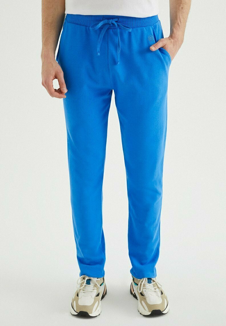 Спортивные брюки Core WESTMARK LONDON, цвет brilliant blue цена и фото