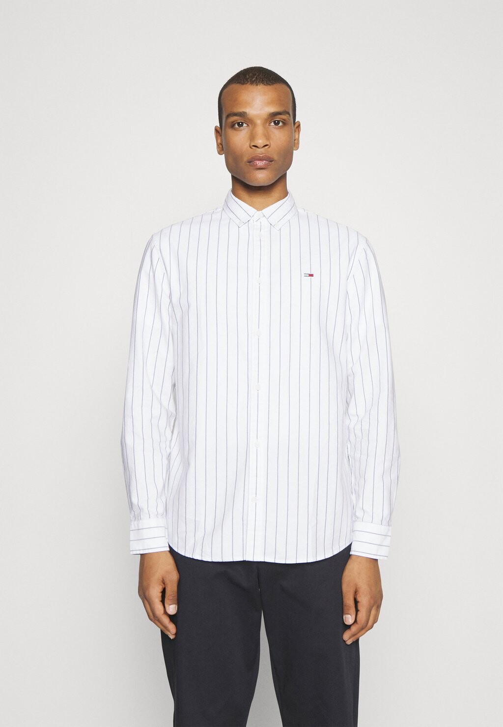 

Рубашка РУБАШКА CLASSIC OXFORD STRIPE Tommy Jeans, белый