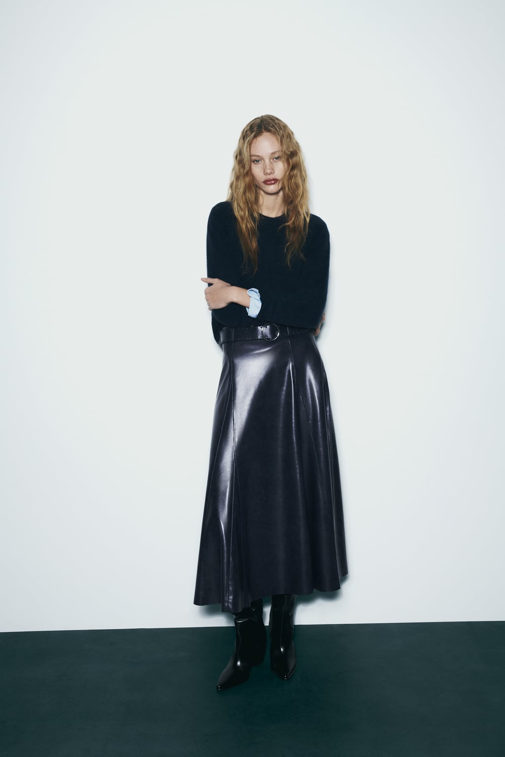 

Многослойная юбка-миди из искусственной кожи ZARA, синий