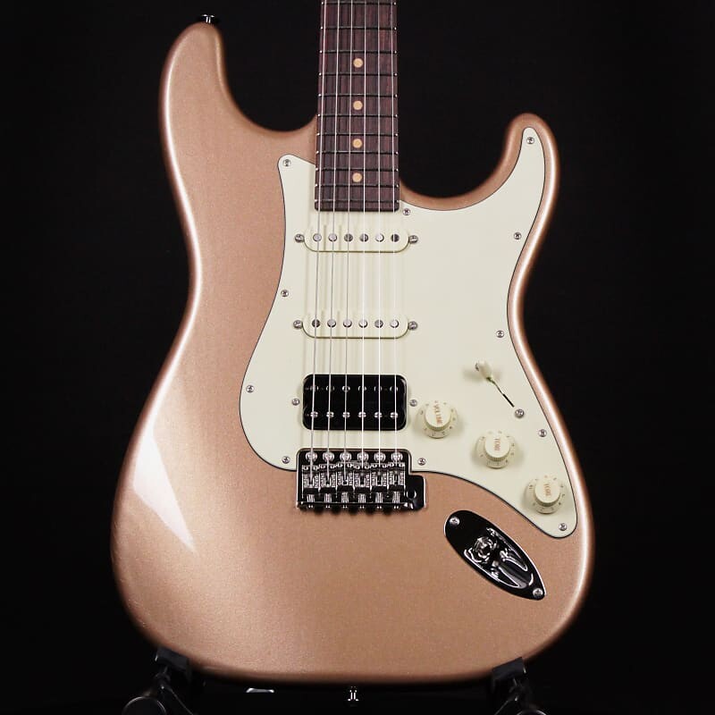 

Электрогитара Suhr Classic S Vintage HSS Limited Edition Firemist Gold w/Roasted Maple Neck 2023