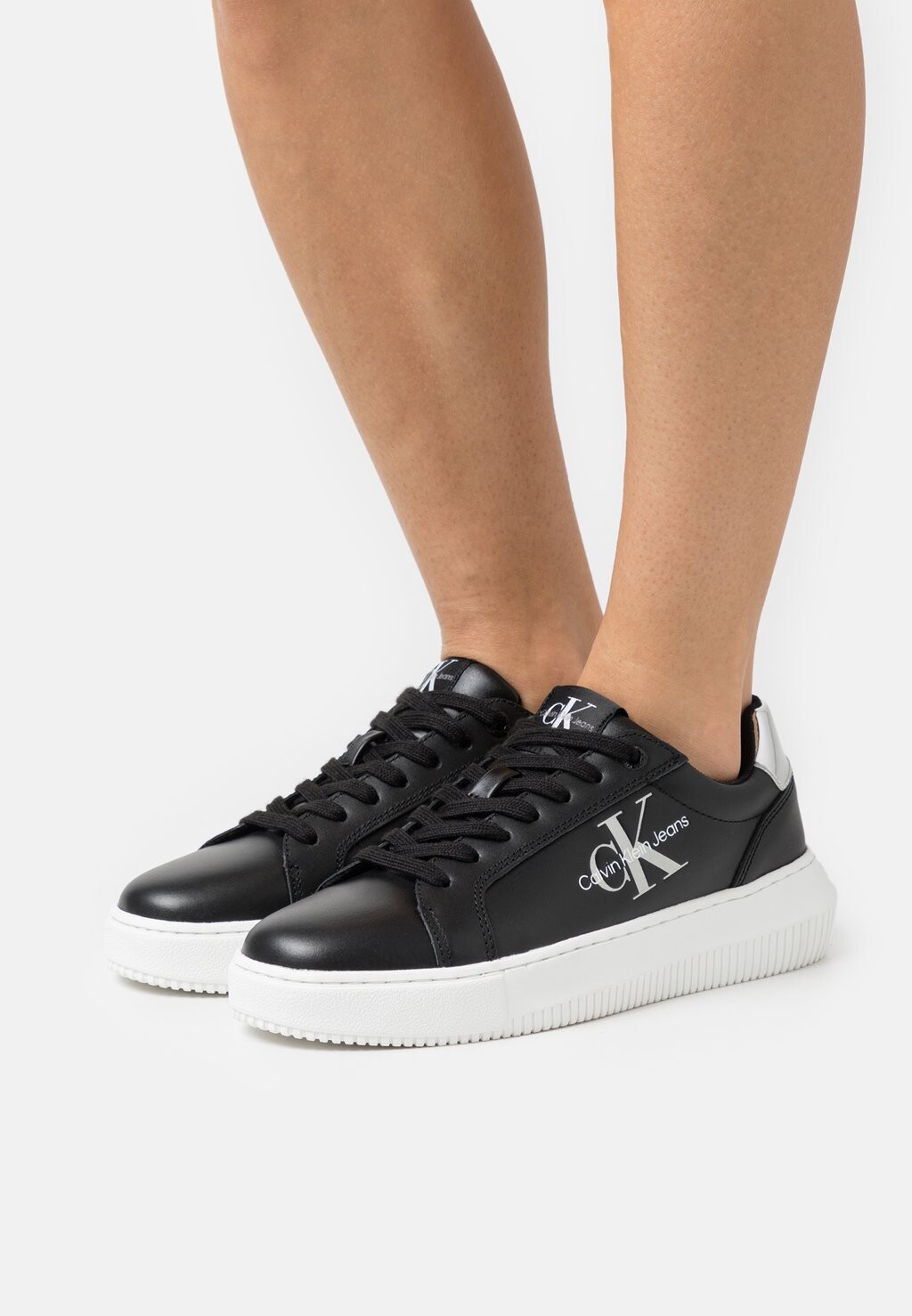 

Низкие кроссовки CHUNKY CUPSOLE Calvin Klein Jeans, черный/серебристый