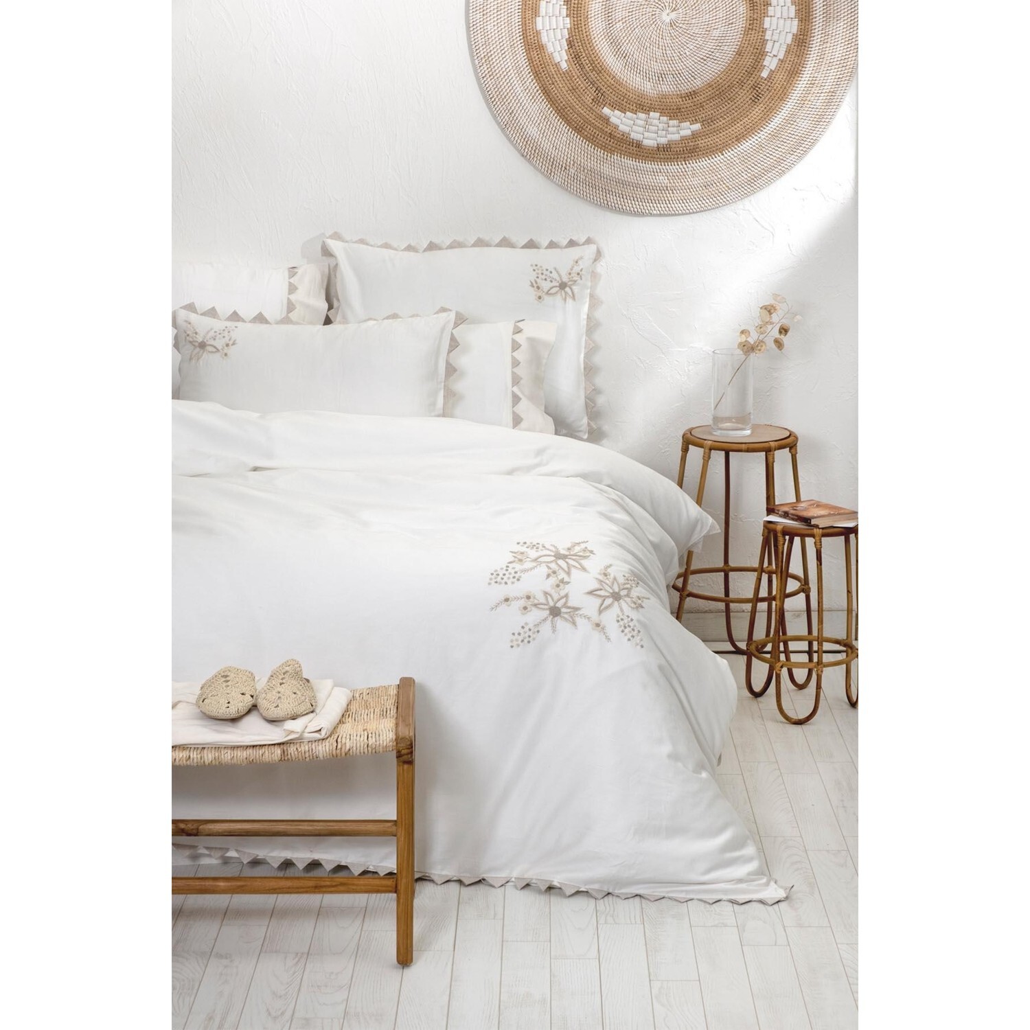 

Комплект постельного белья Ecocotton Mona, 100% органический хлопок, лен, кремовый с ручной вышивкой, 200X220 см