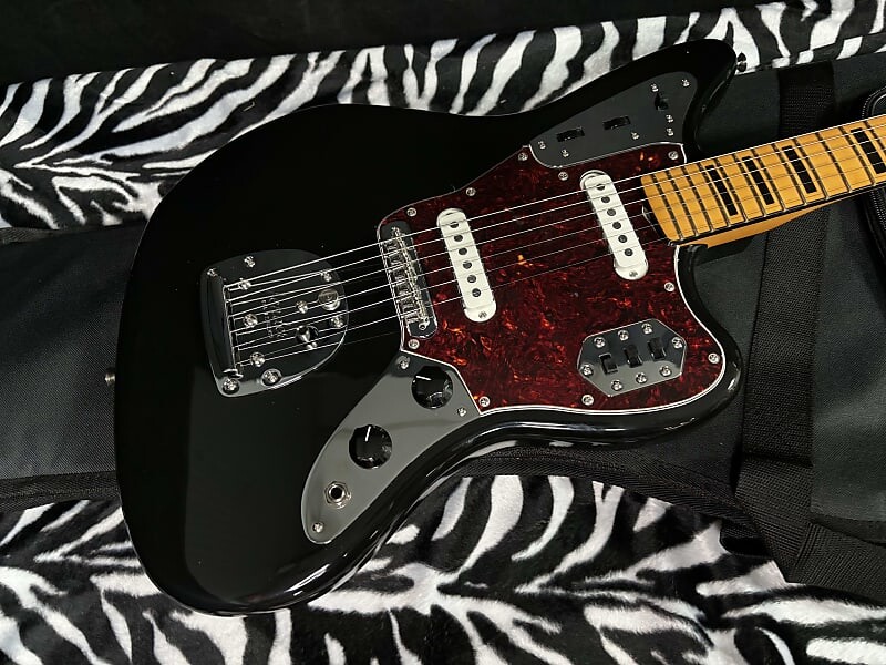 

Электрогитара 2023 Fender Vintera II '70s Jaguar with Maple Fretboard Black 8.65lbs- Authorized Dealer- In Stock!! G01848