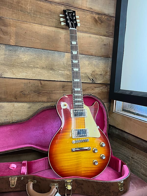 

Электрогитара Gibson Custom Shop 1960 R0 Les Paul Standard Reissue VOS 2023 - Washed Cherry Sunburst