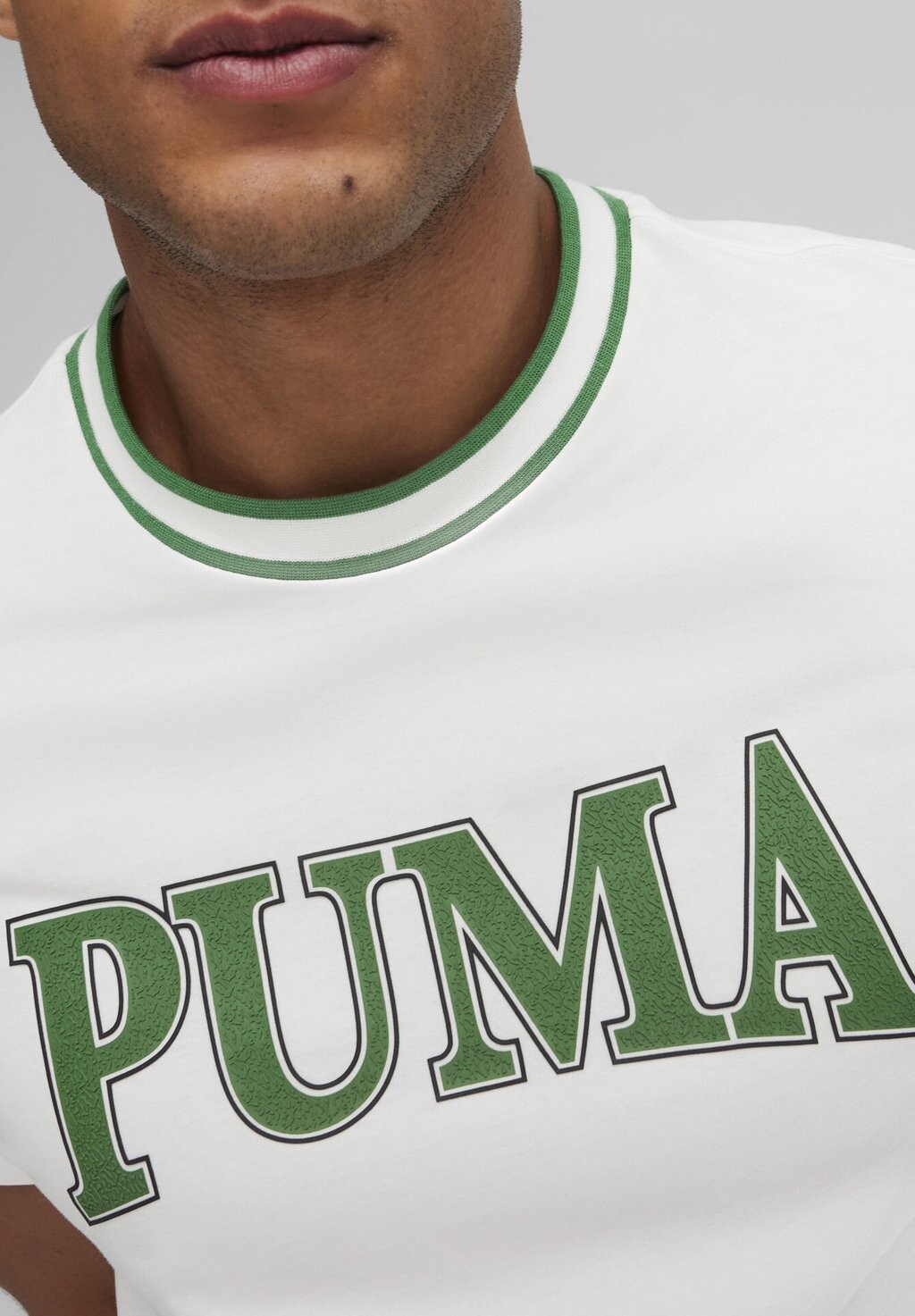 

Футболка с принтом Squad Graphic Puma, цвет white archive green