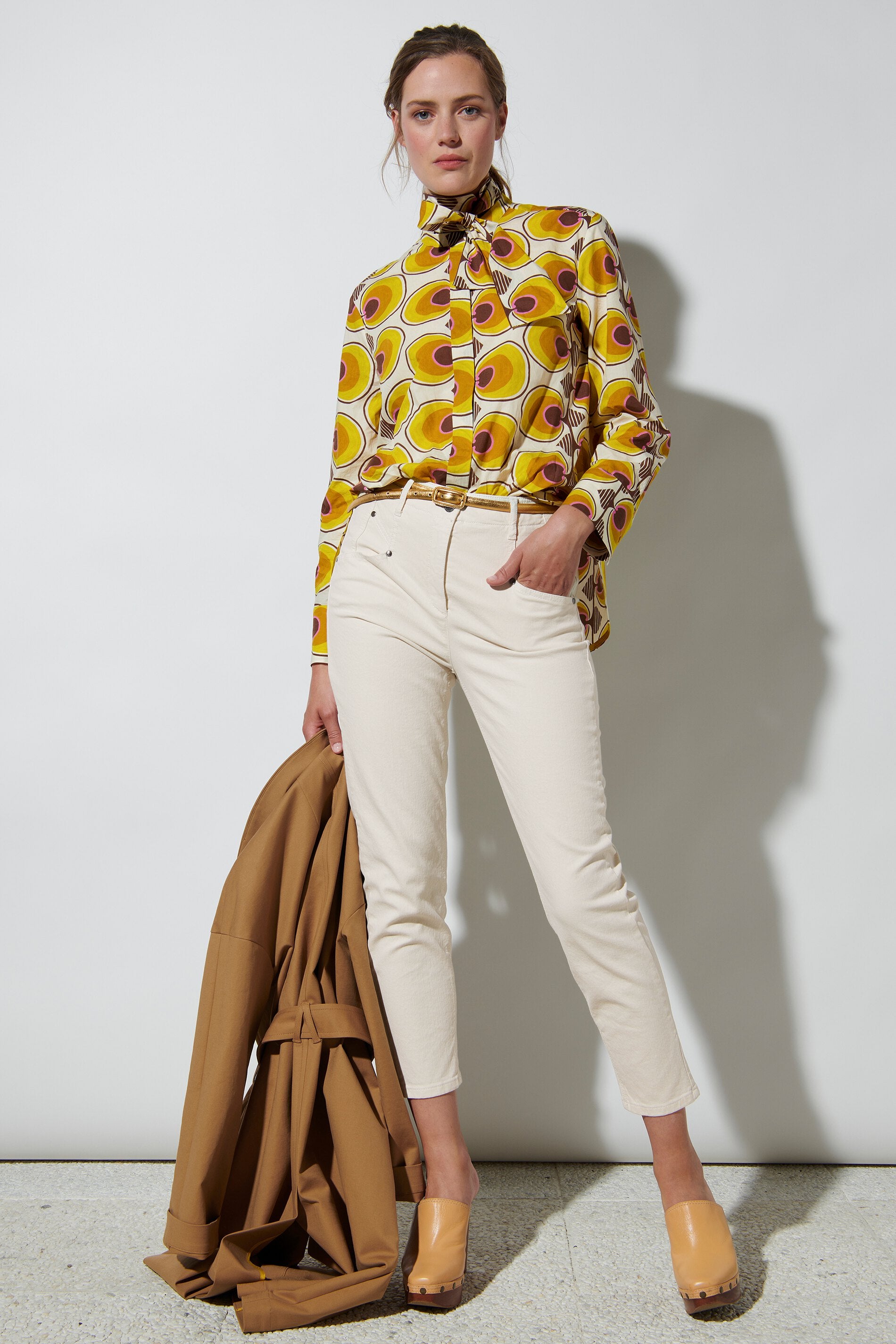 цена Блузка-рубашка с ретро-принтом LUISA CERANO, цвет the bold retro print