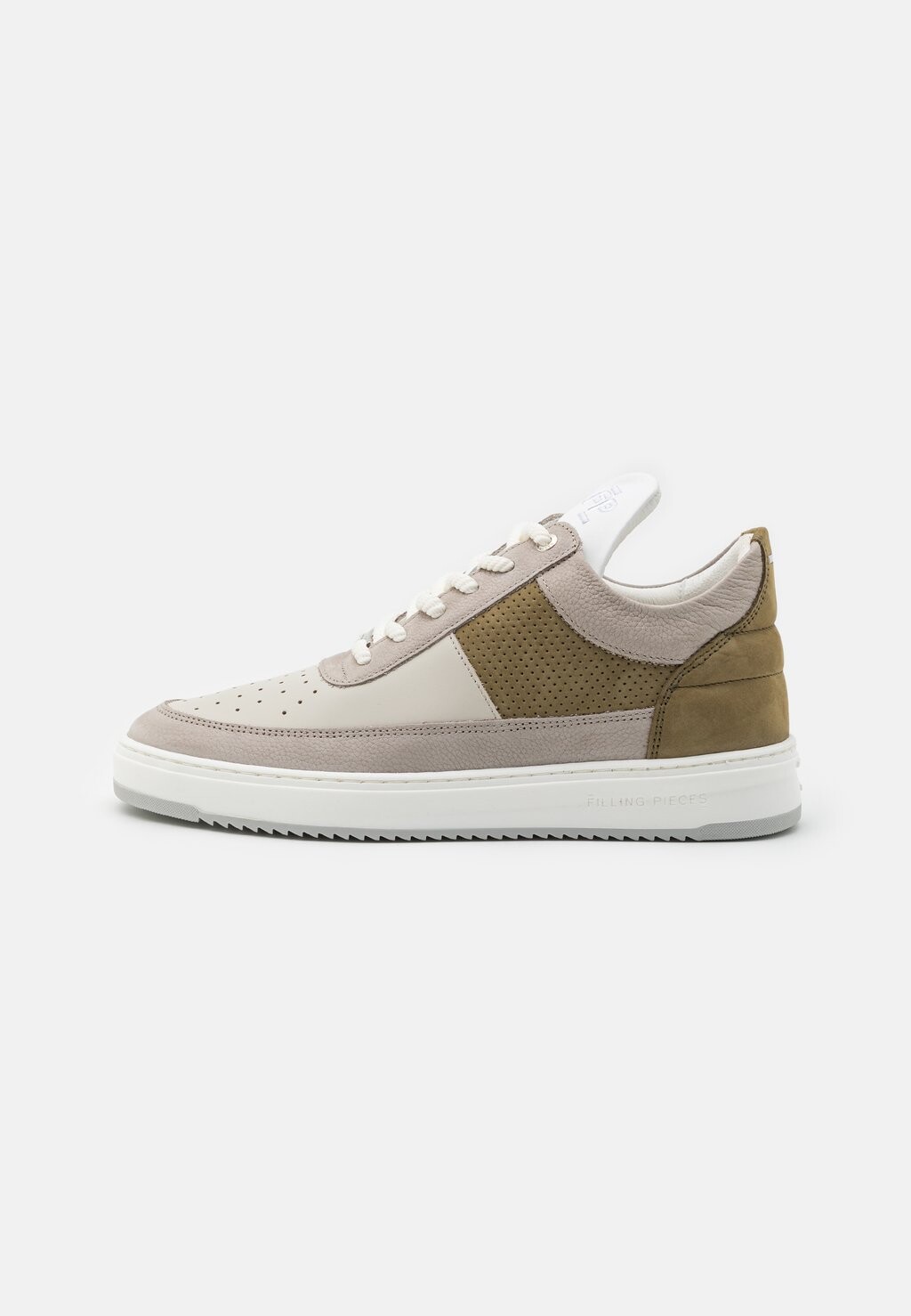 

Низкие кроссовки ИГРОВОЙ УНИСЕКС Filling Pieces, земля