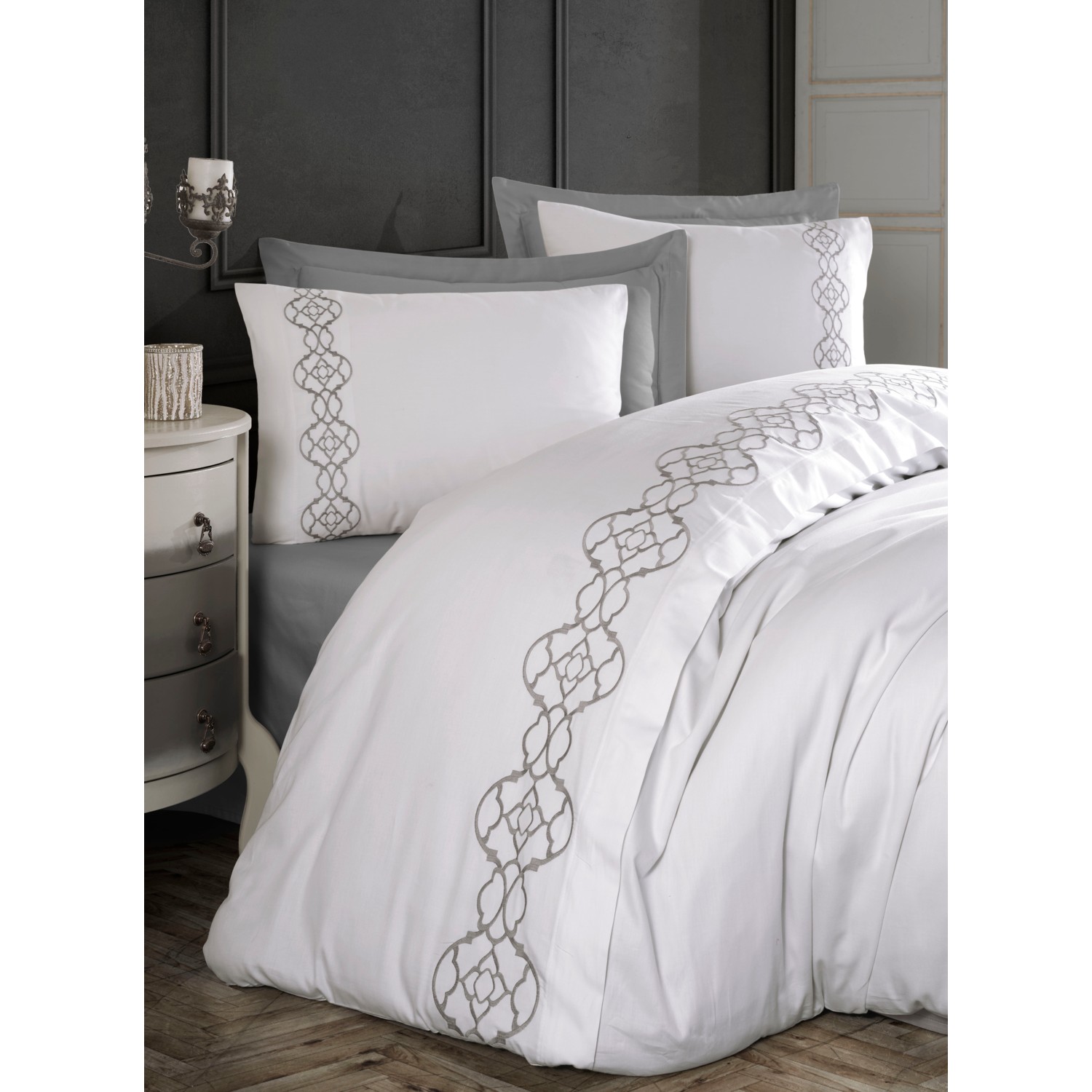 Кружевной Комплект постельного белья из хлопкового атласа Виктории серого цвета с вышивкой