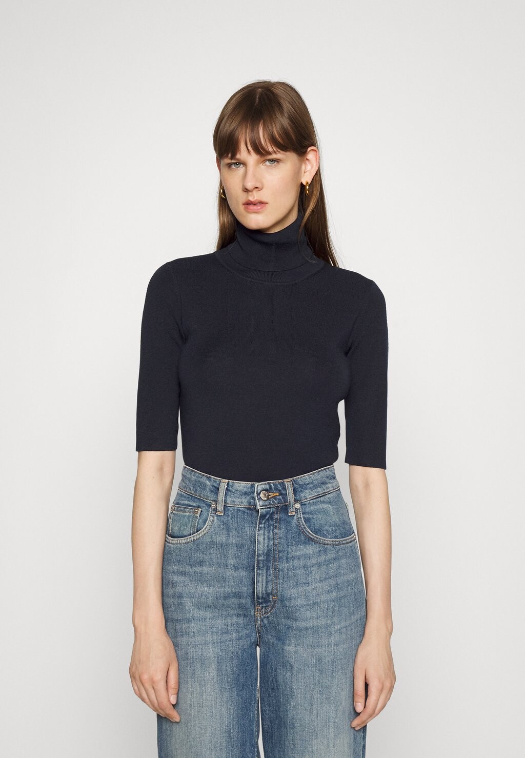 

Базовая футболка Filippa K