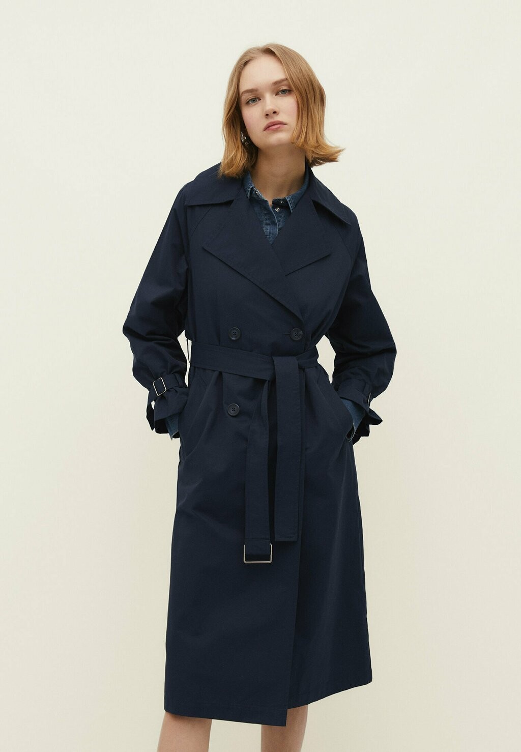 

Тренч Stradivarius