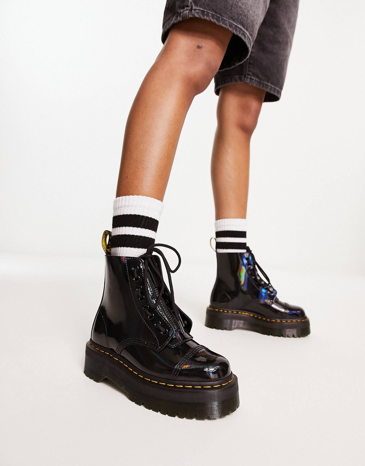 

Черные радужные ботинки на платформе Dr Martens Sinclair