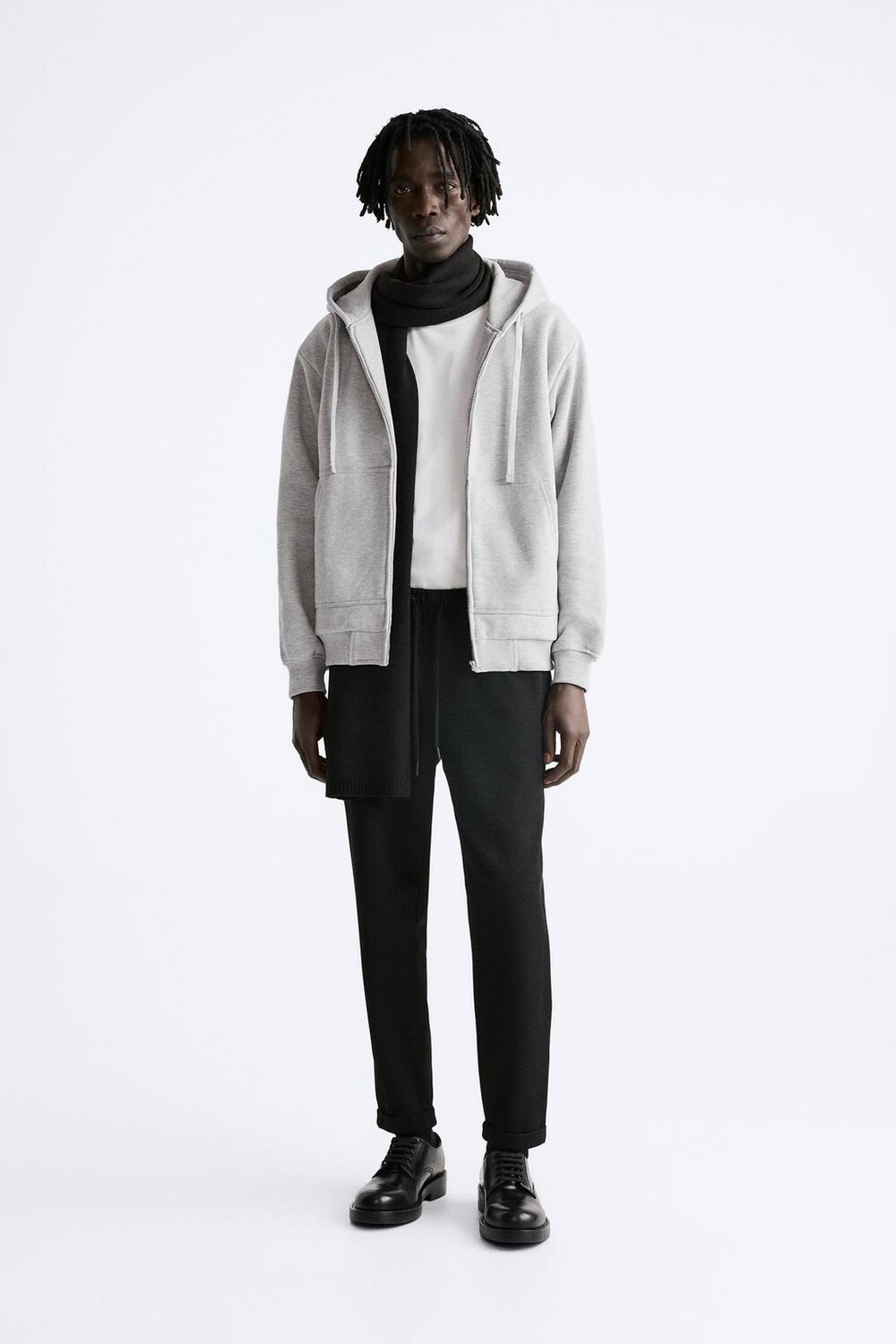 

Брюки легкого ухода с поясой ZARA, черный