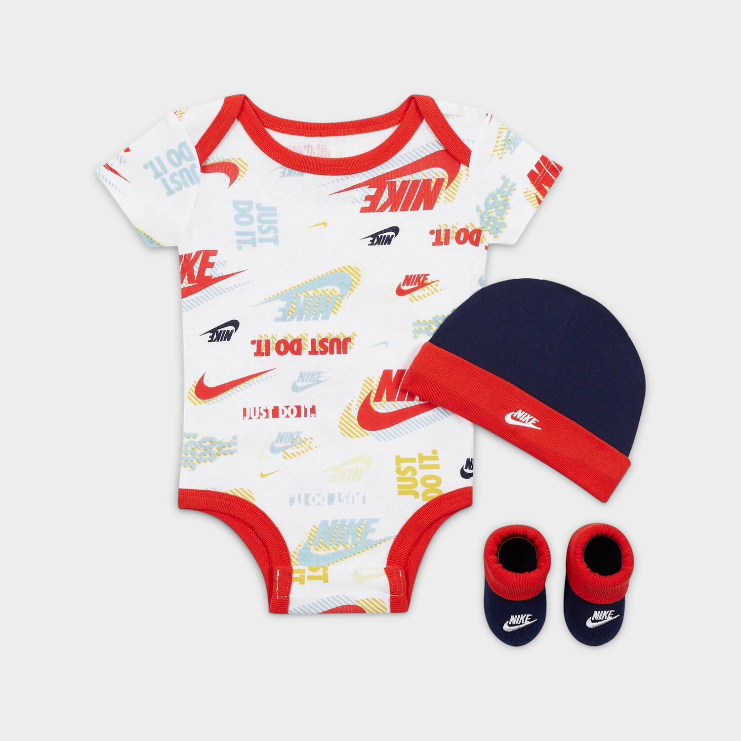 

Комплект боди из трех предметов для младенцев Nike Active Joy, белый