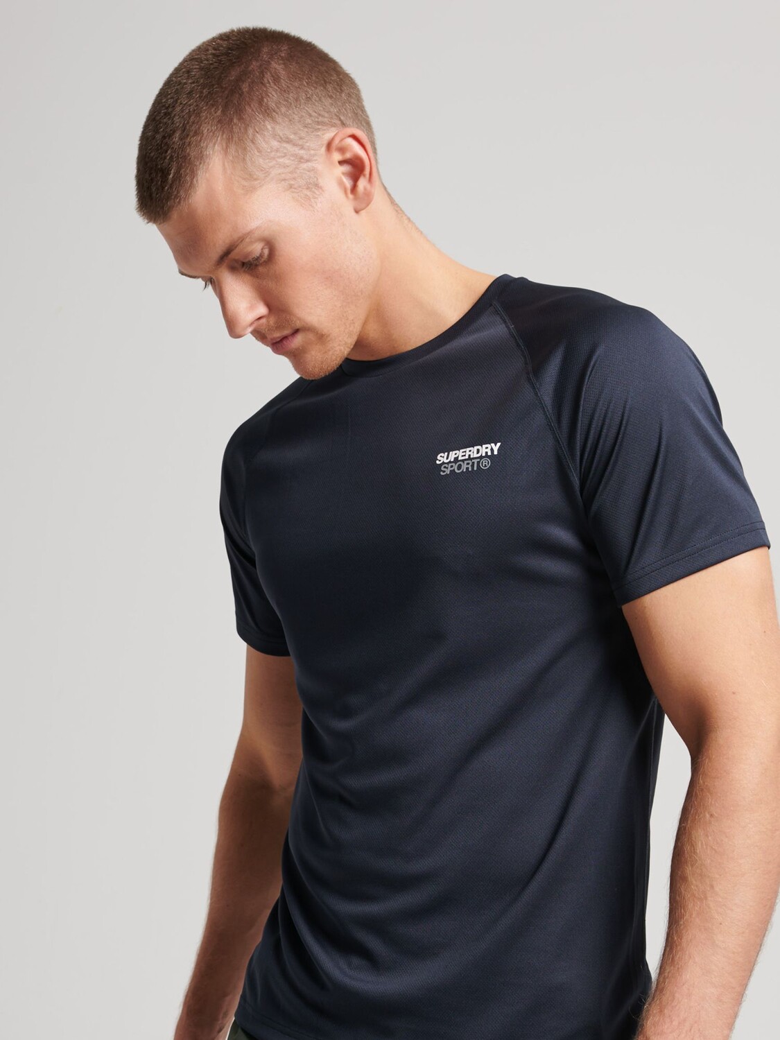 

Футболка с коротким рукавом Superdry Train Active, темно-синий Eclipse