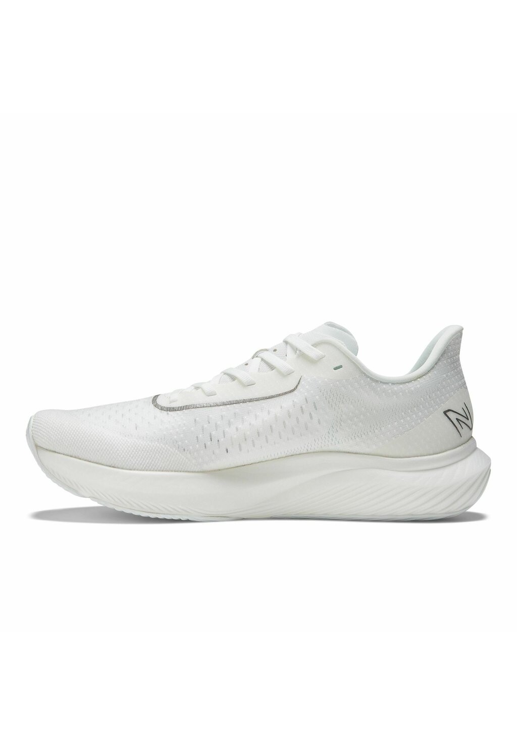 

Кроссовки New Balance