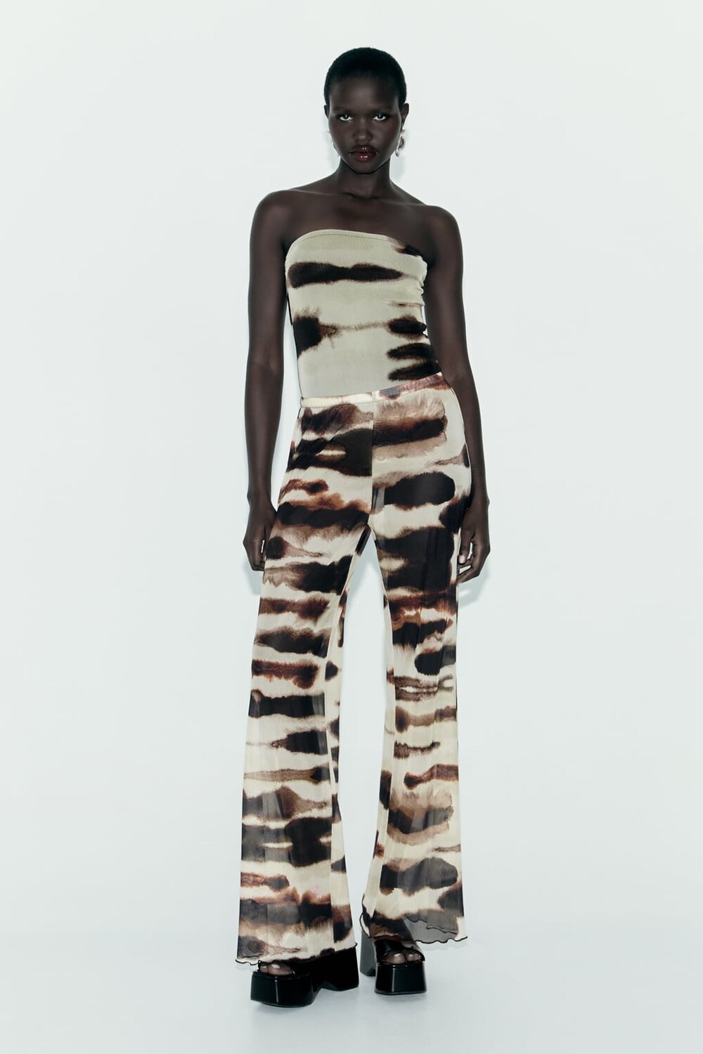 

Боди без бретек с принтом tie-dye ZARA, экру