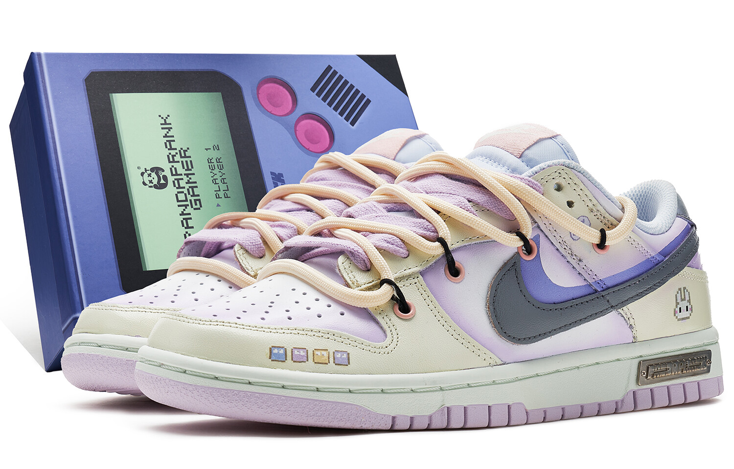 

Женские кроссовки для скейтбординга Nike Dunk Low