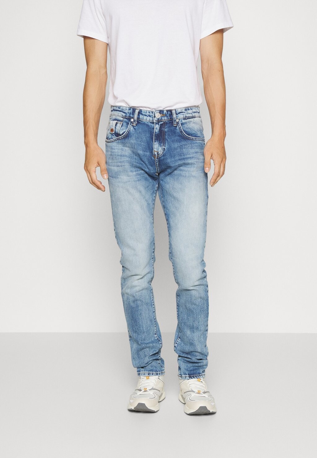 

Джинсы с зауженным кроем Джинсы LTB Joshua Almos Slim Fit LTB, Голубой деним