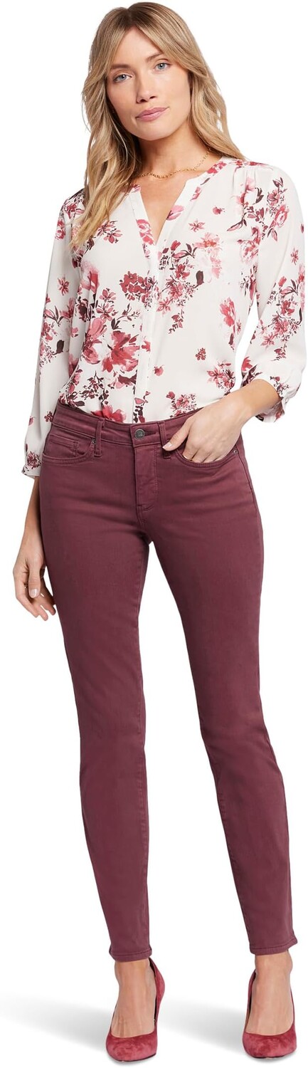 

Джинсы Petite Sheri Slim in Dark Cherry NYDJ, цвет Dark Cherry
