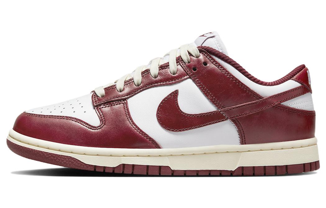 

Кроссовки Nike Dunk Low PRM Team Red W