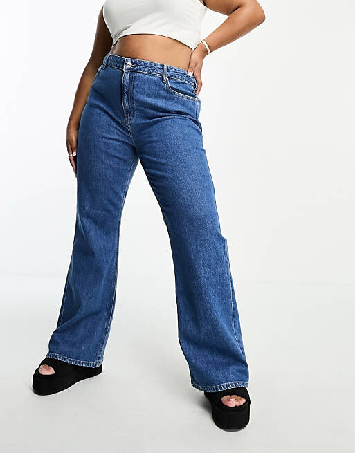 

Синие расклешенные джинсы ASOS DESIGN Curve