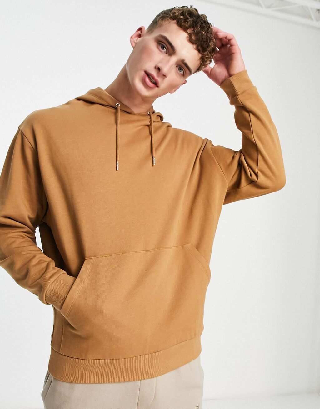 

Толстовка оверсайз табачно-коричневого цвета ASOS DESIGN, Коричневый
