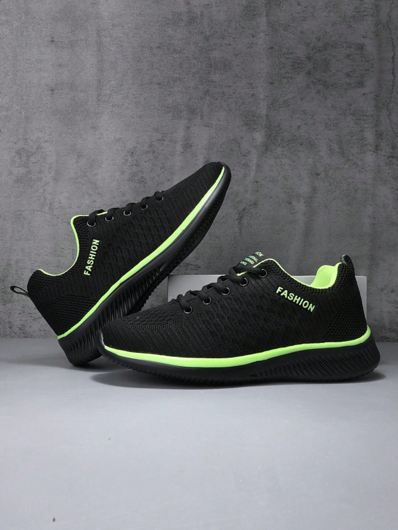 цена 2024 Весенняя новая мужская обувь, черный зеленый