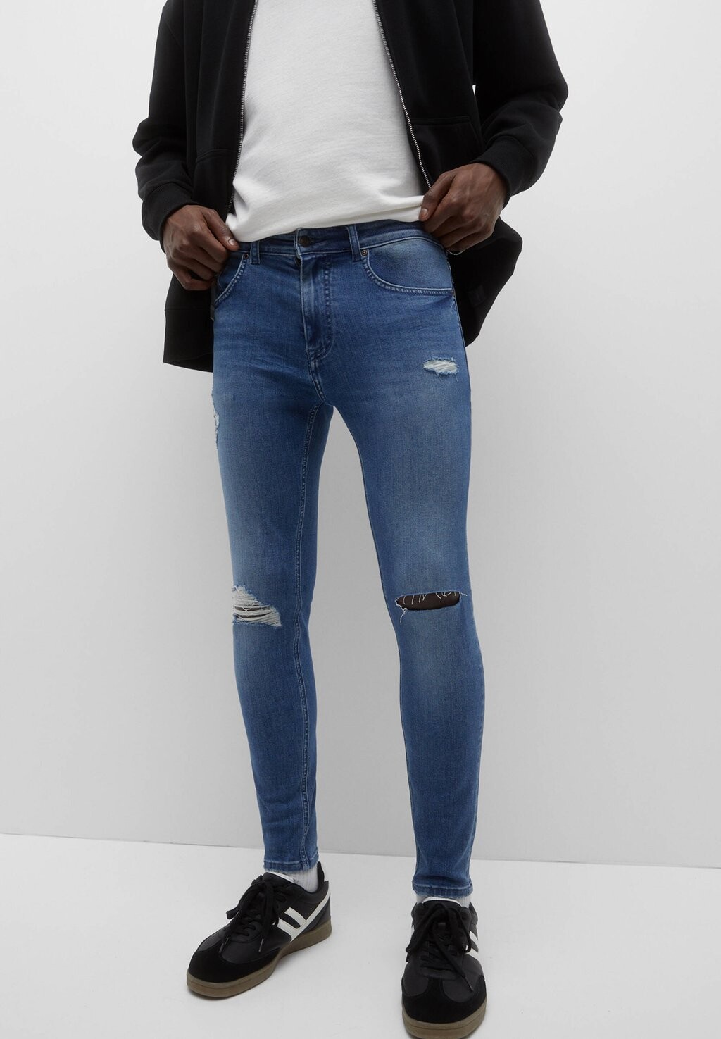 

Узкие джинсы PULL&BEAR
