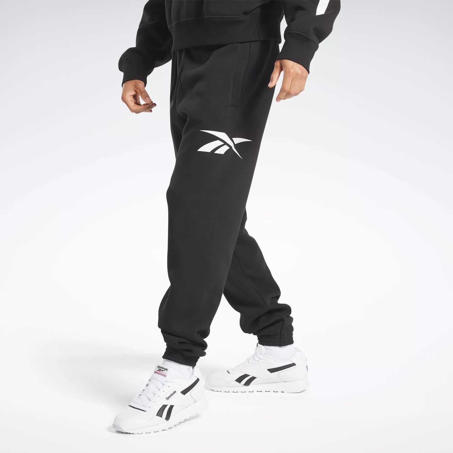 

Классические брендовые брюки Proud Reebok, цвет Black / Chalk
