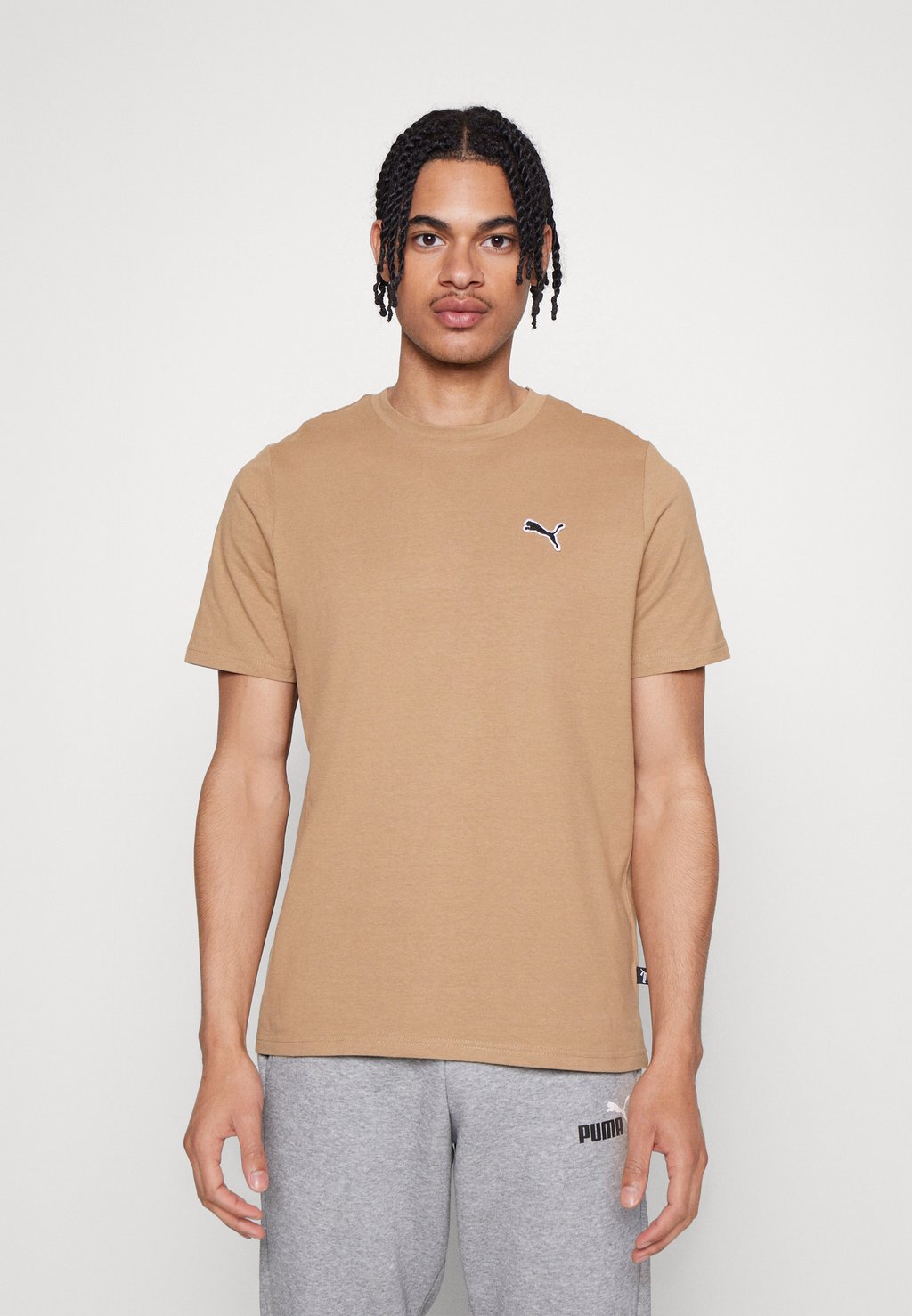 

Базовая футболка TEE BETTER ESSENTIALS TEE Puma, поджаренная