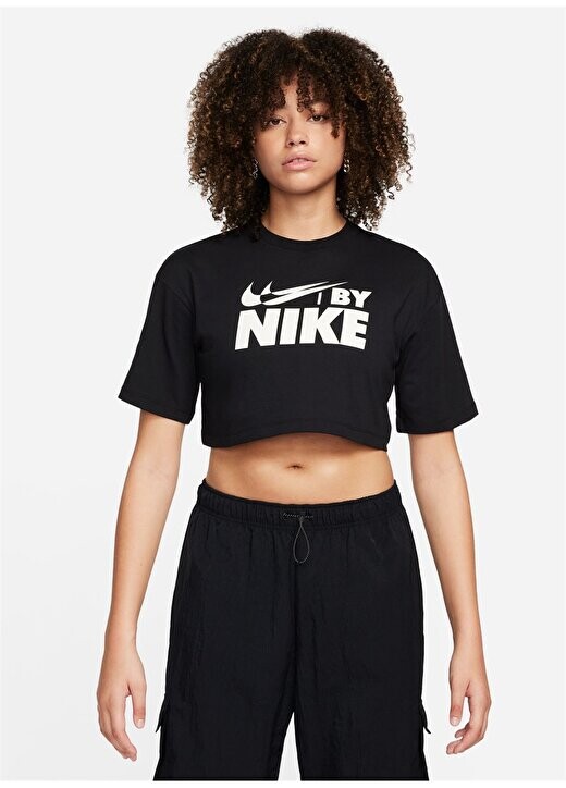 

Черная женская футболка с круглым вырезом FZ4635-010-W NSW CROP TEE GLS Nike, черный