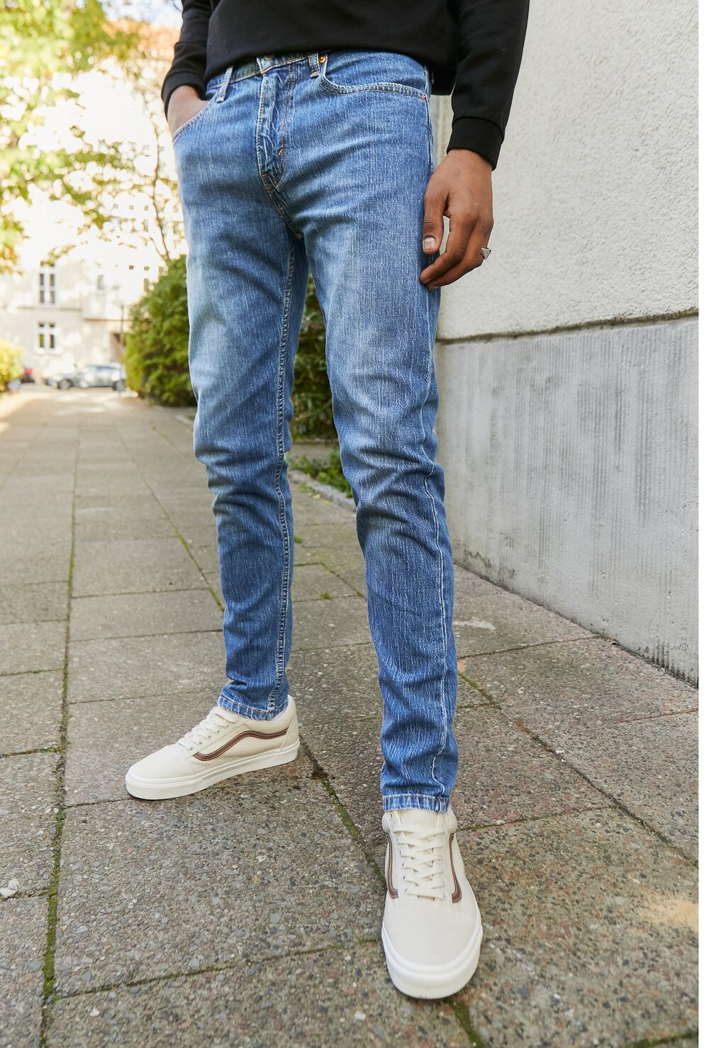 

Зауженные джинсы Levi's