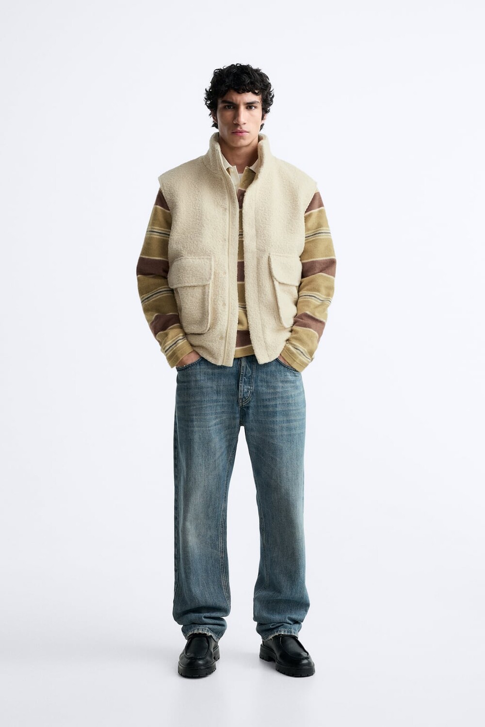 

Жилет из искусственной духовки ZARA, экрю