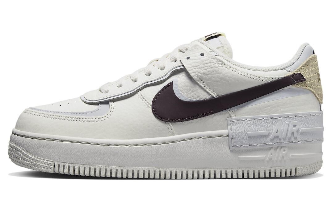 

Женские кроссовки Nike Air Force 1 Low Skate