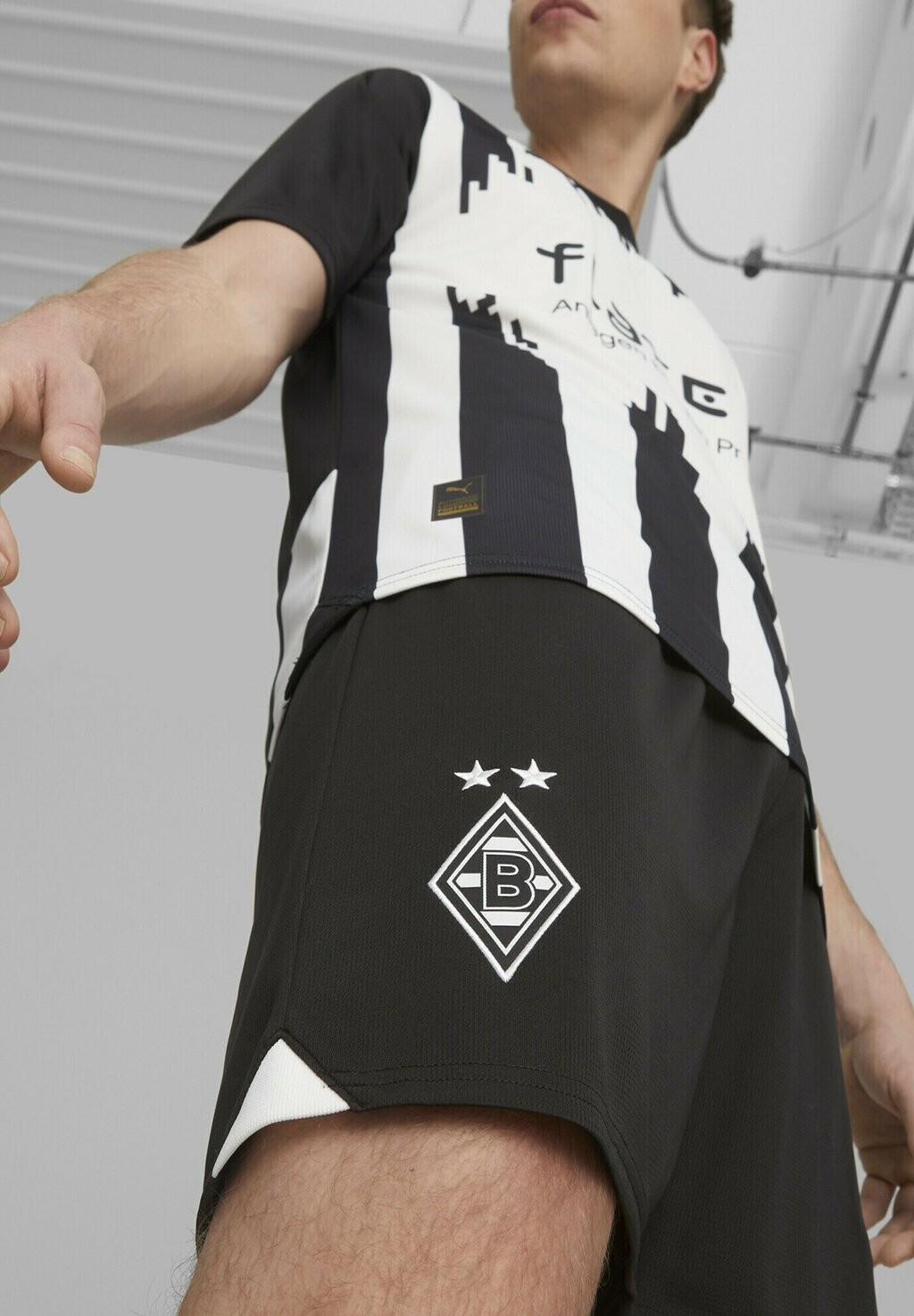 

Спортивные шорты BORUSSIA MÖNCHENGLADBACH Puma, черный белый