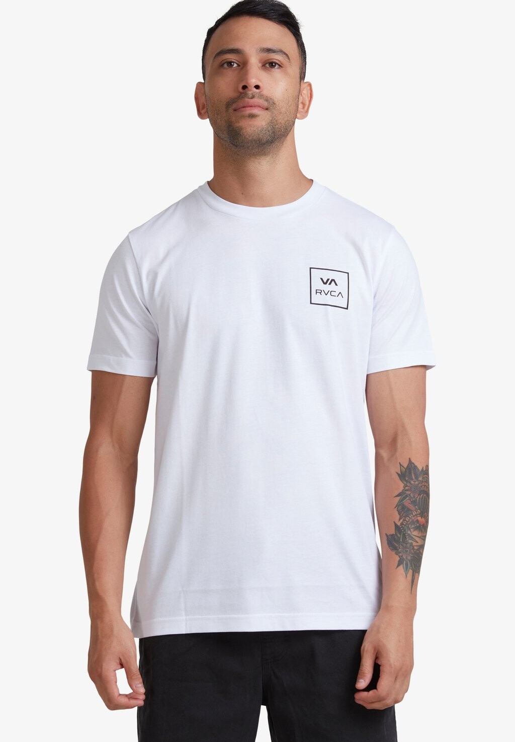 

Футболка с принтом RVCA, белый
