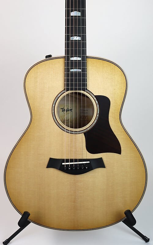 

Акустическая гитара Taylor GT 611e Limited Edition