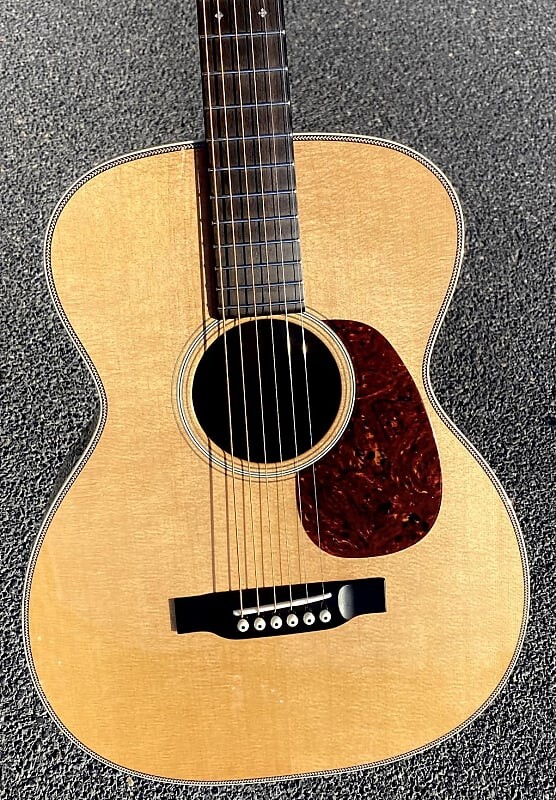 

Акустическая гитара Bourgeois Vintage OO-12 "The Coupe" Professional Series Full Aged Tone Package 2023