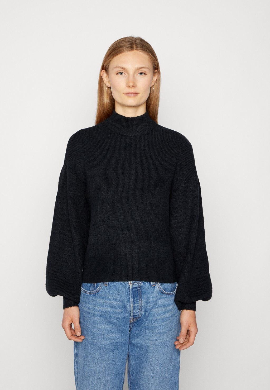 

Джемпер Vero Moda, черный