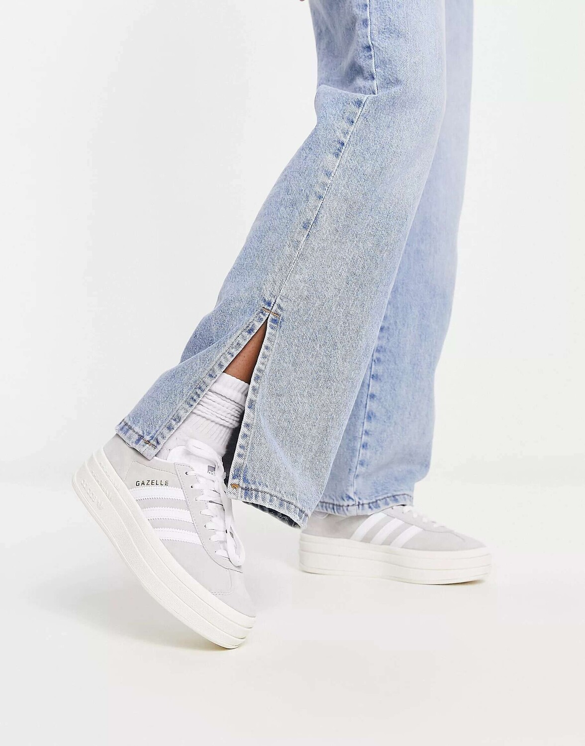 

Серые и белые кроссовки на платформе adidas Originals Gazelle Bold, Белый
