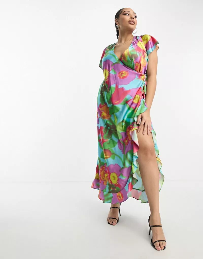 цена Атласное платье макси ASOS Design Curve с крупным цветочным принтом и рюшами