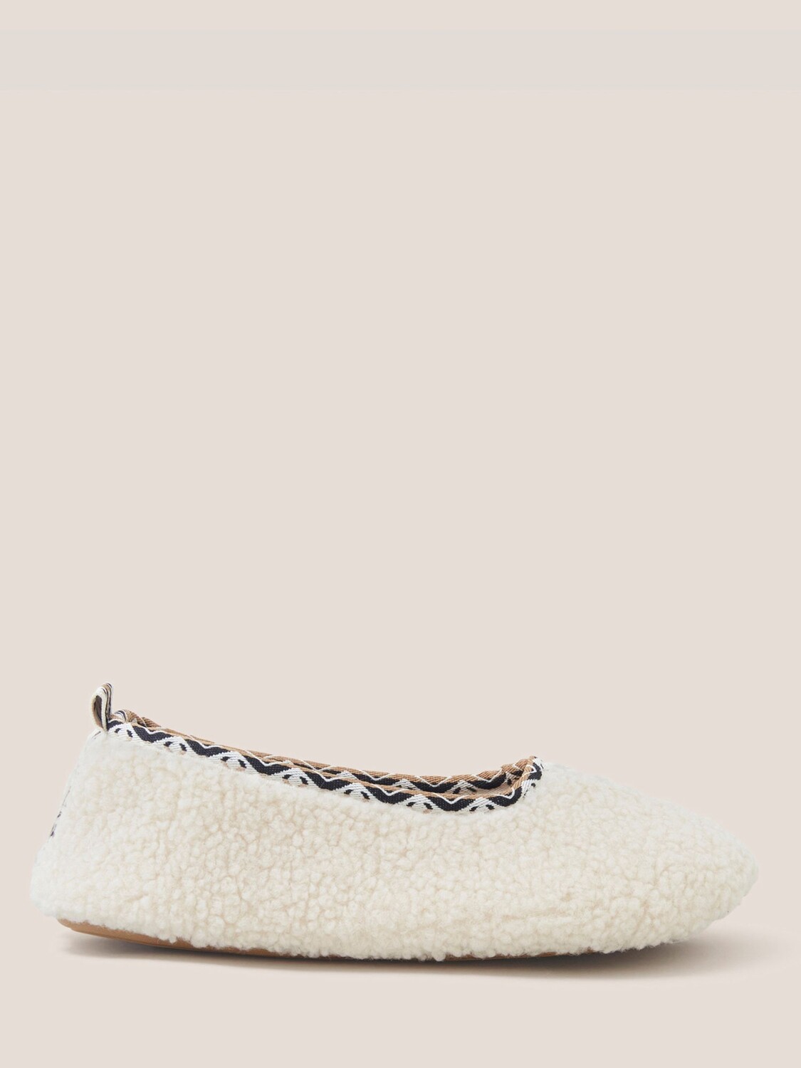 

Балетные тапочки Борг White Stuff, крем