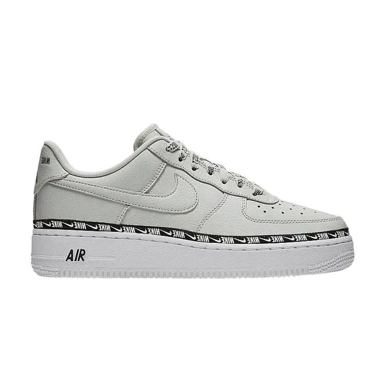 

Кроссовки Nike Wmns Air Force 1 07 SE Premium 'Light Silver', серебряный, Серебристый