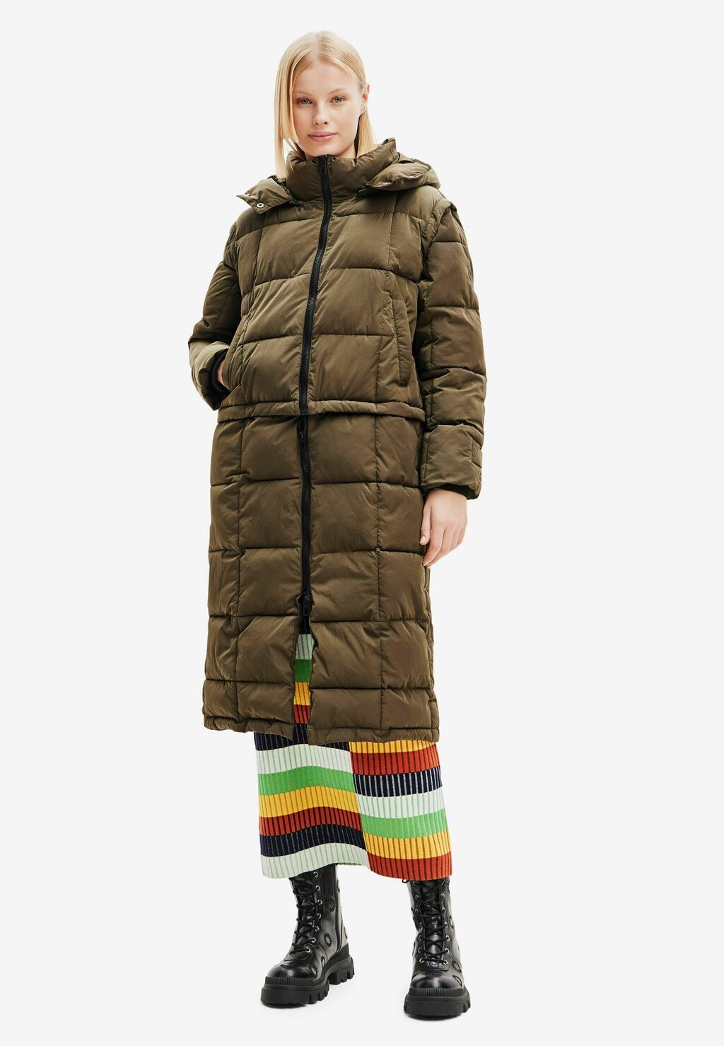 

Зимнее пальто DETACHABLE Desigual, зеленый