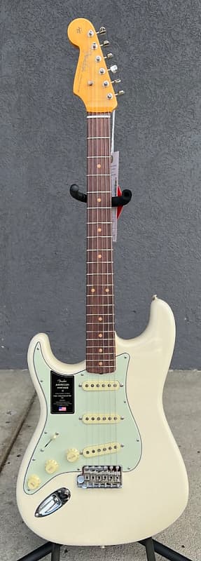 Электрогитара Fender American Vintage II 1961 Stratocaster Left Handed, Olympic White w/Case опция gcc 290098150g напольный стенд с корзиной для материала для устройств rx ii 61 jaguar j5 60