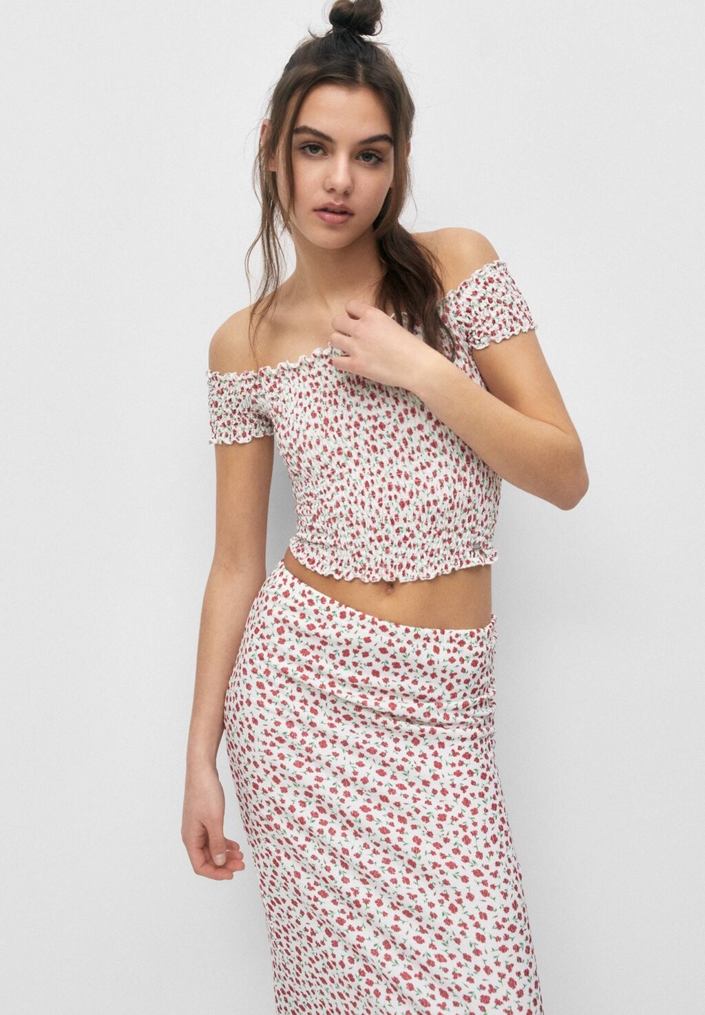 

Блузка PULL&BEAR, красный