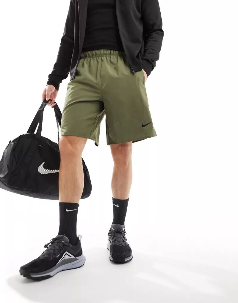 

9-дюймовые шорты цвета хаки Nike Challenger