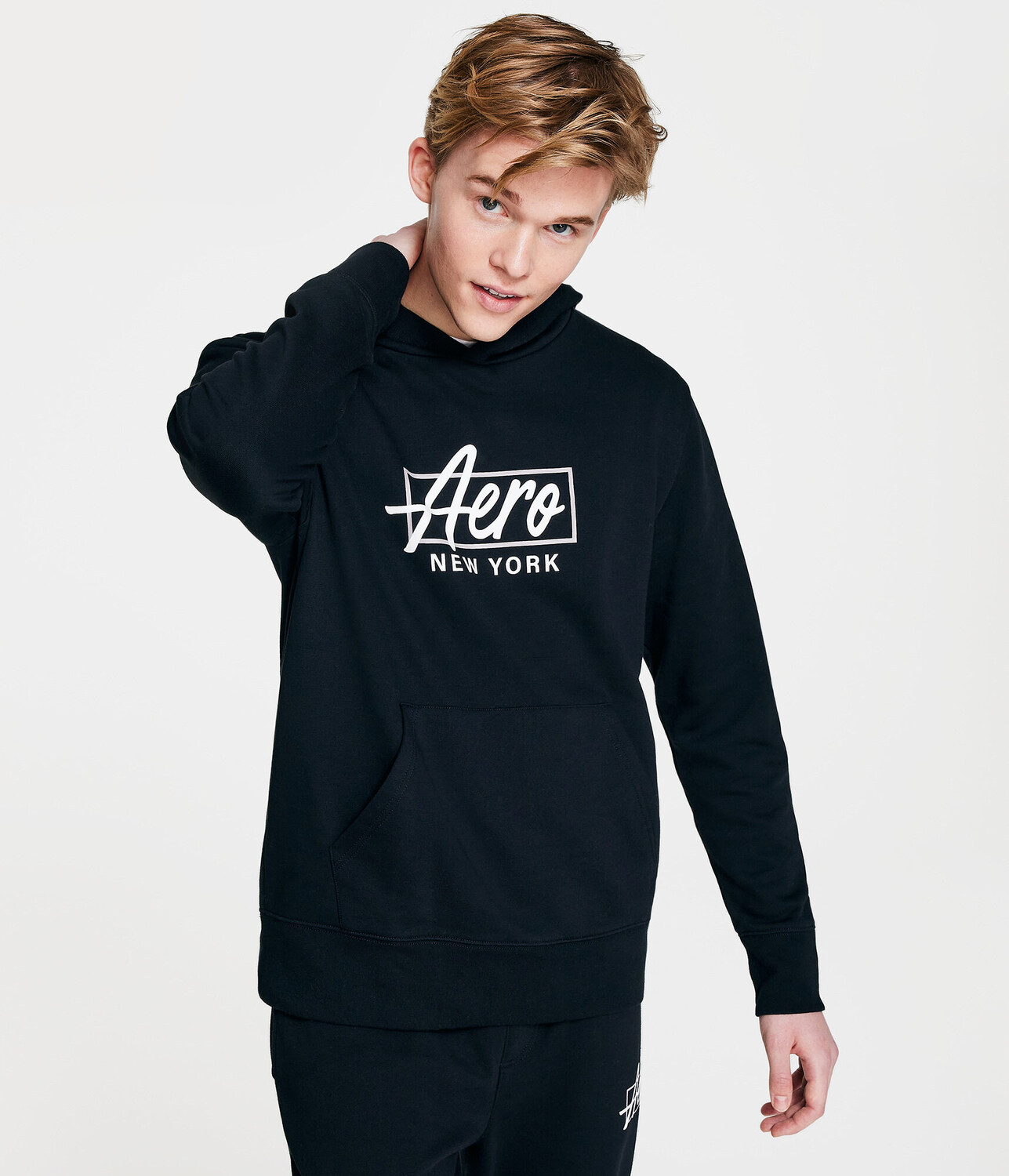 

Пуловер с капюшоном Aero New York Box Aeropostale, черный