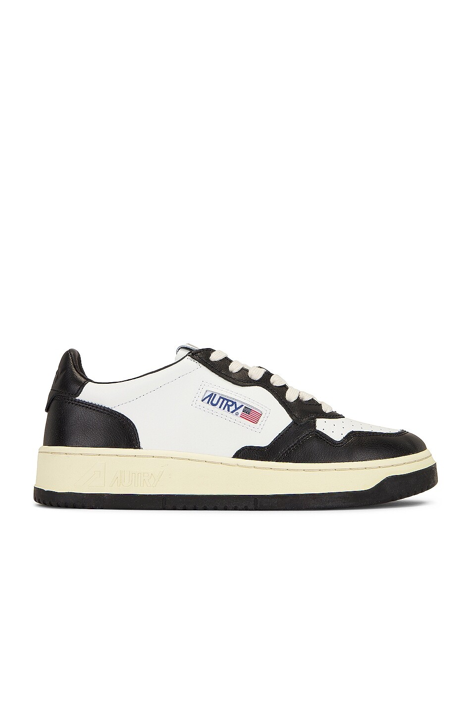 

Кроссовки Autry Medalist Low, цвет White & Black